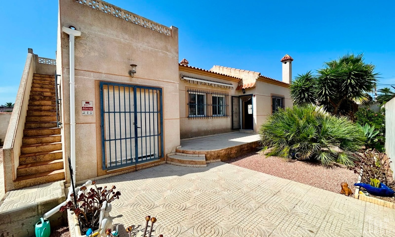 Resale - Villa - Torrevieja - Costa Blanca