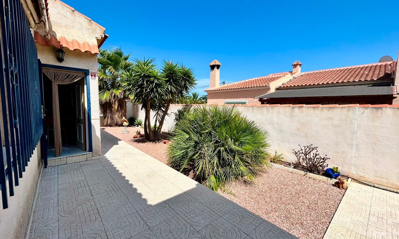 Resale - Villa - Torrevieja - Costa Blanca