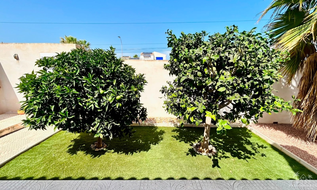 Resale - Villa - Torrevieja - Costa Blanca