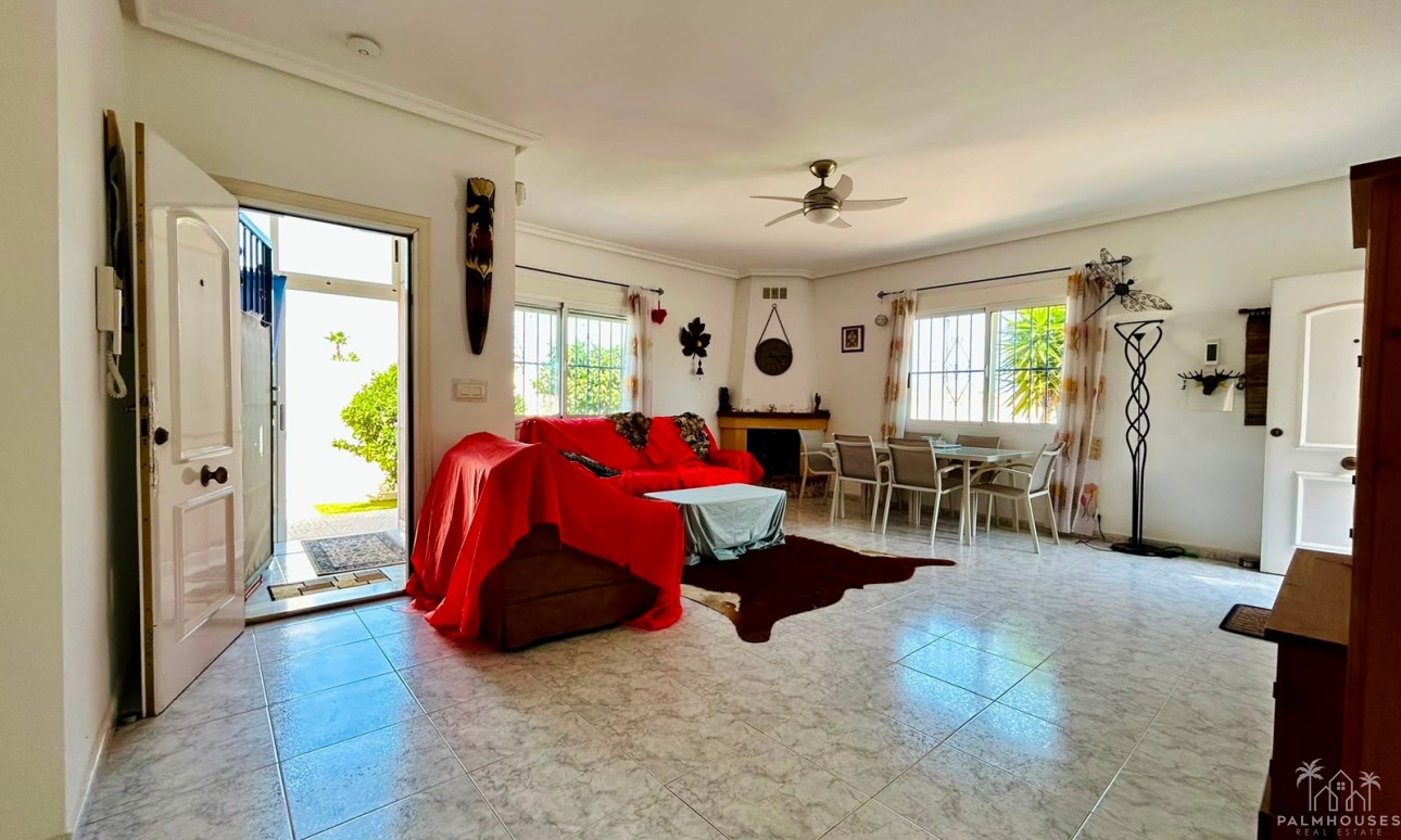 Resale - Villa - Torrevieja - Costa Blanca