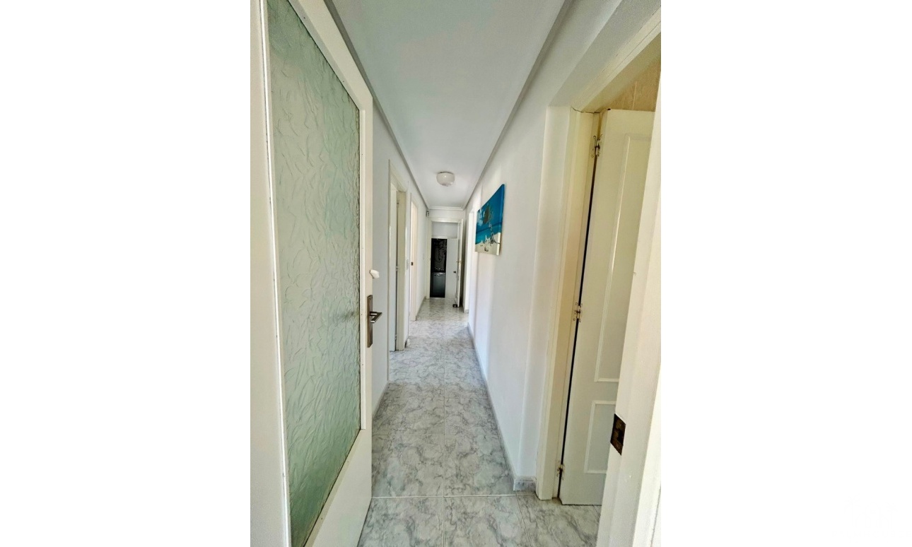 Resale - Villa - Torrevieja - Costa Blanca