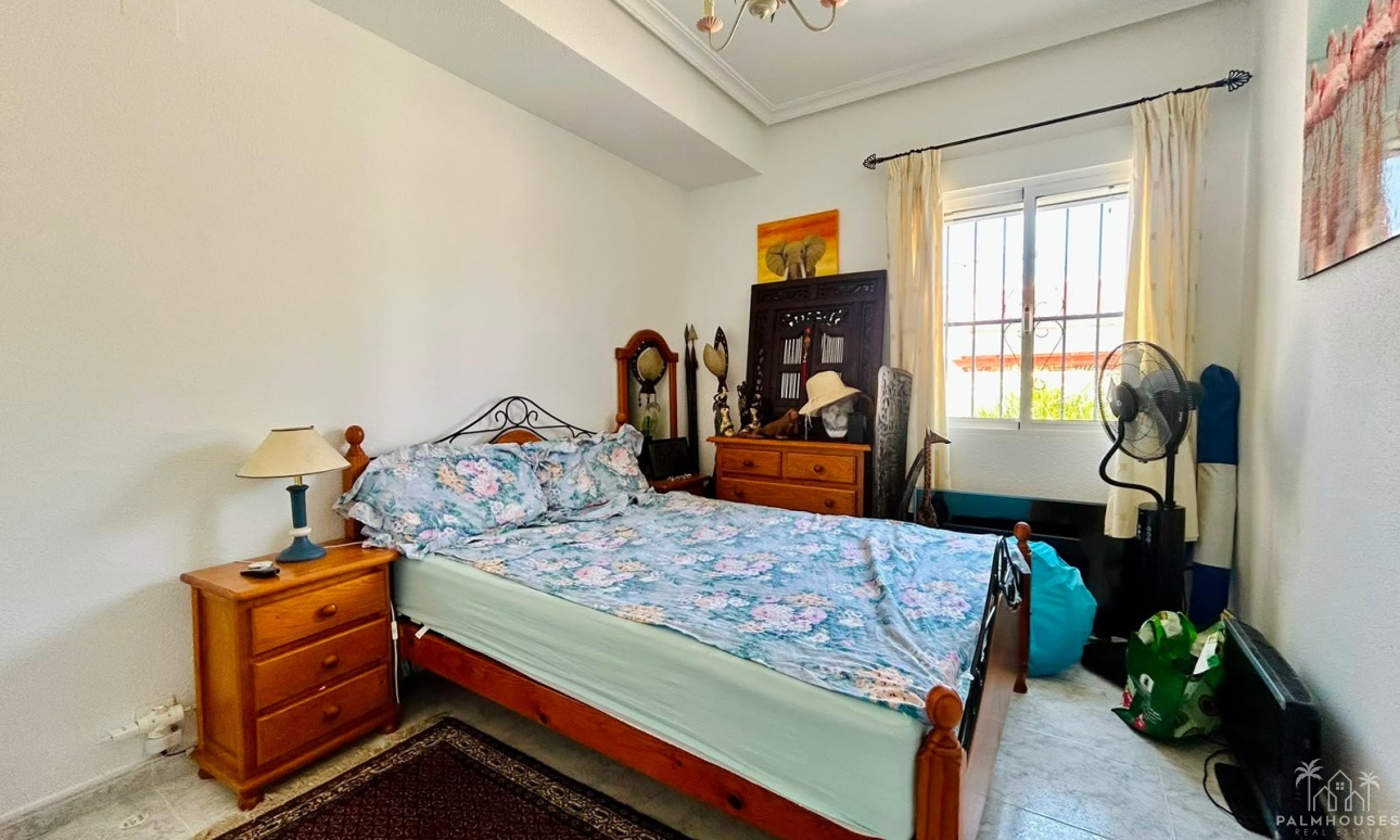Resale - Villa - Torrevieja - Costa Blanca