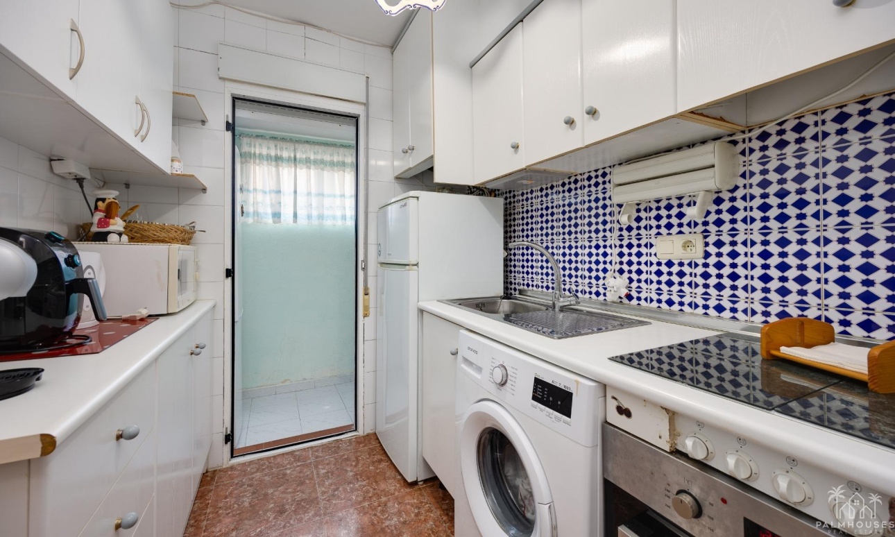 Resale - Villa - Torrevieja - El limonar