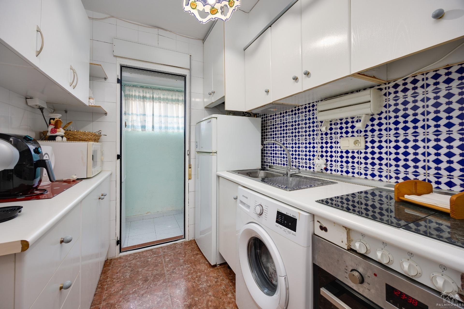 Resale - Villa - Torrevieja - El limonar