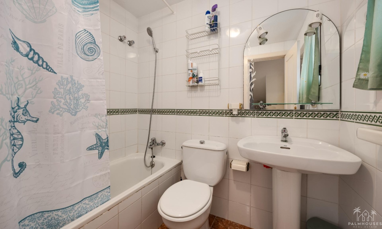 Resale - Villa - Torrevieja - El limonar