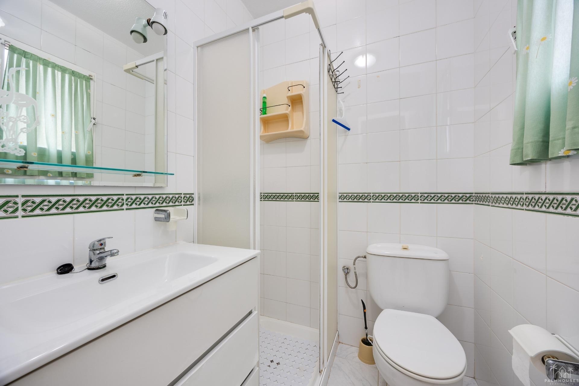 Resale - Villa - Torrevieja - El limonar