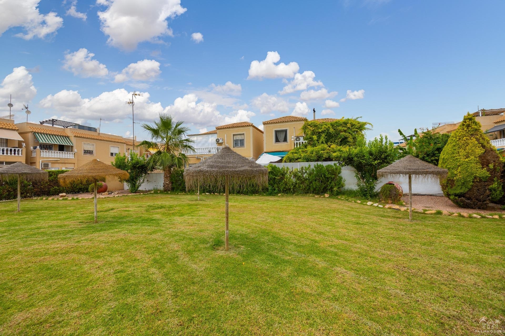 Resale - Villa - Torrevieja - El limonar