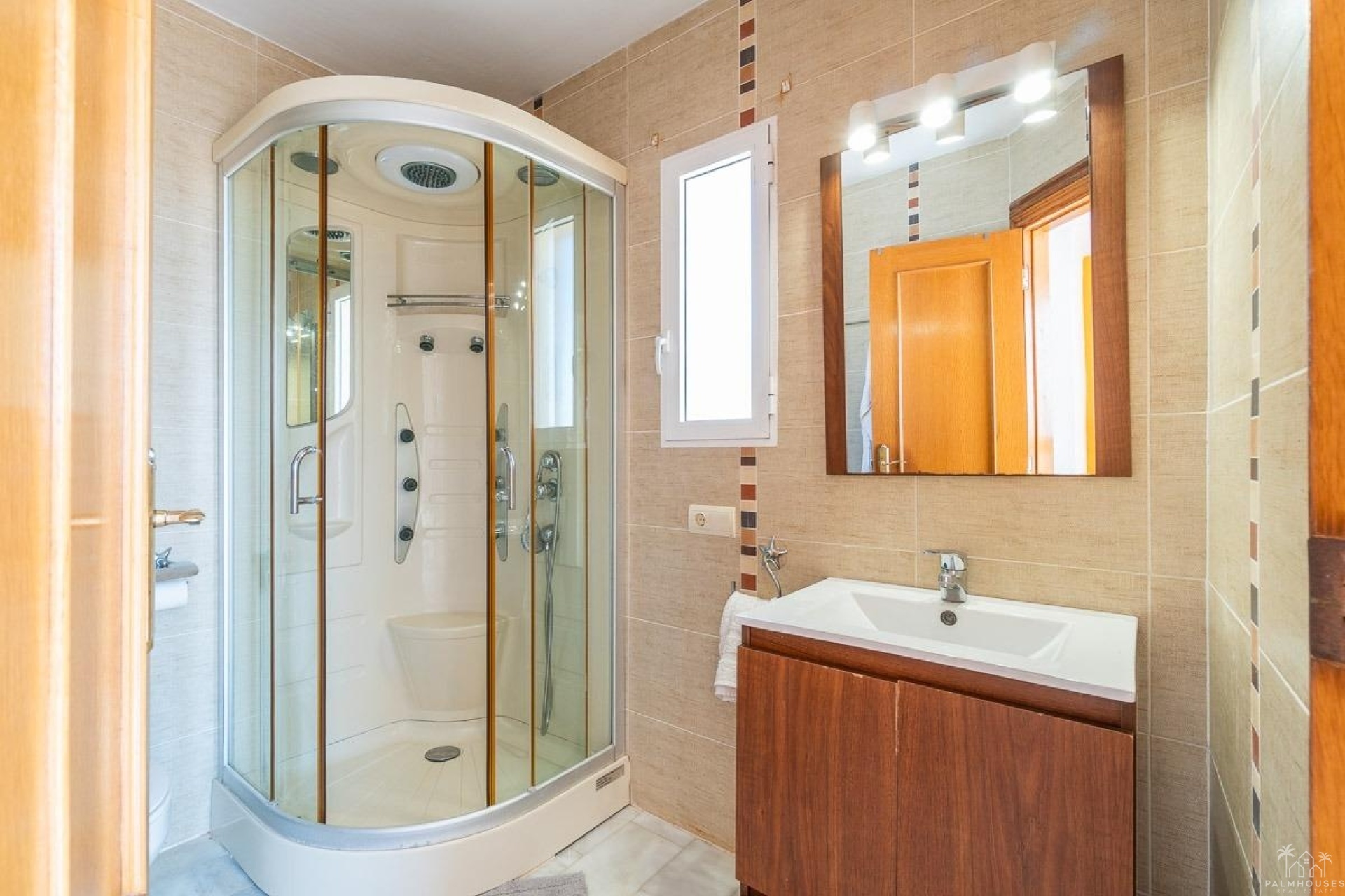 Resale - Villa - Torrevieja - La Mata