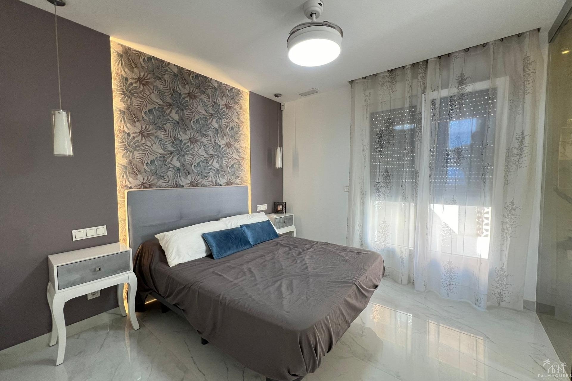 Resale - Villa - Torrevieja - La Mata