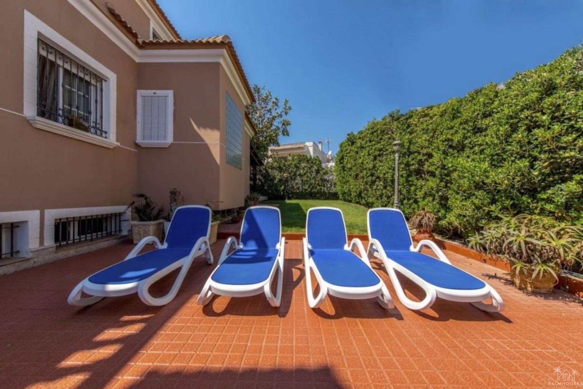 Resale - Villa - Torrevieja - La Mata