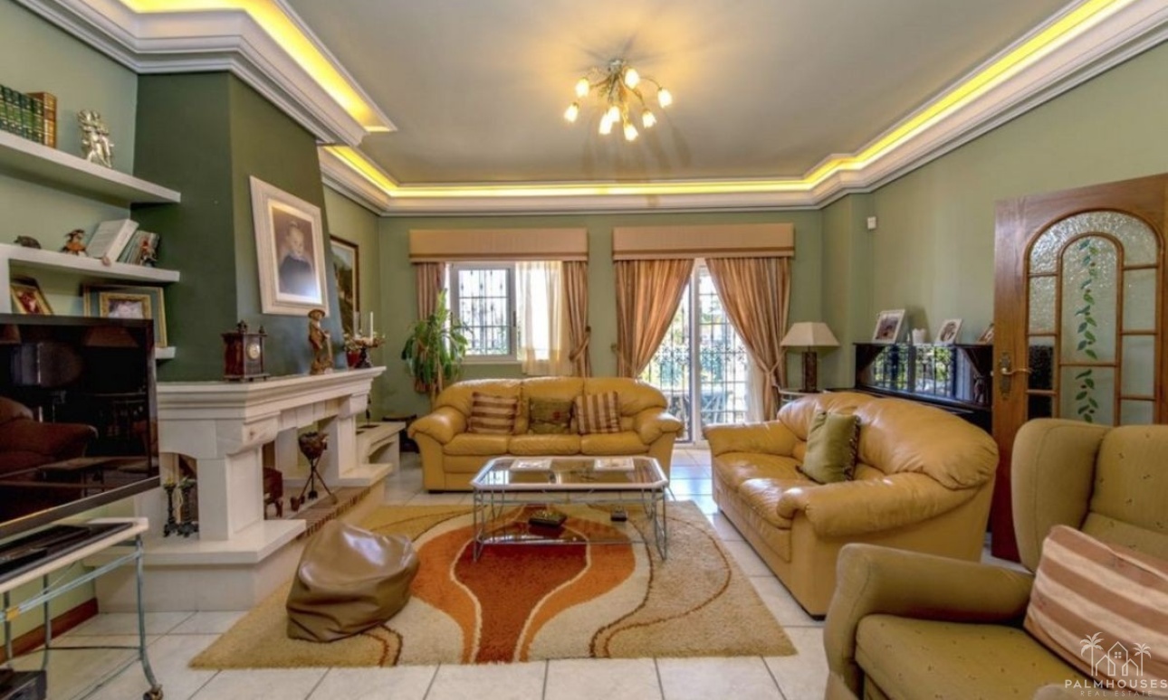 Resale - Villa - Torrevieja - La Mata