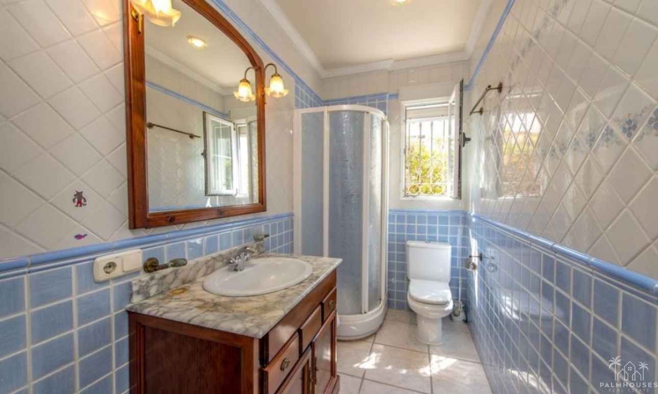 Resale - Villa - Torrevieja - La Mata