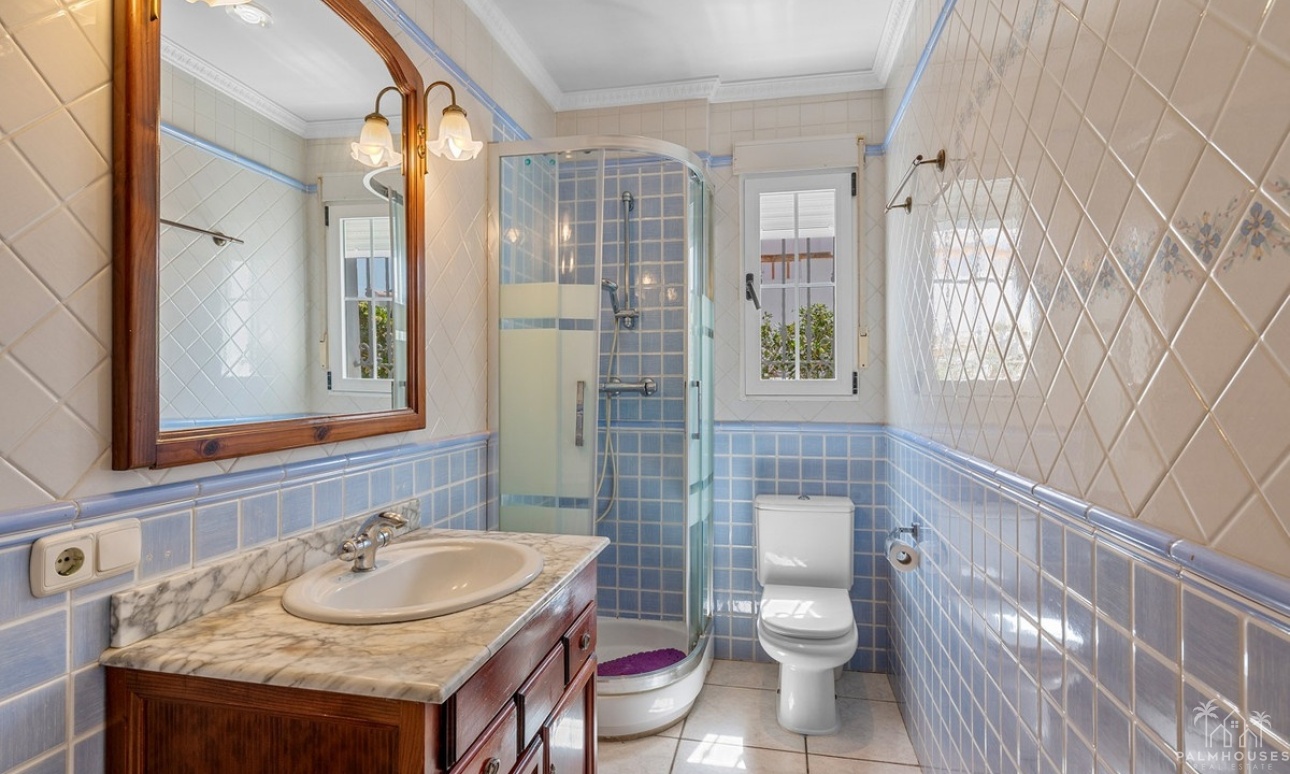 Resale - Villa - Torrevieja - La Mata