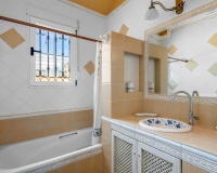 Resale - Villa - Torrevieja - La Mata