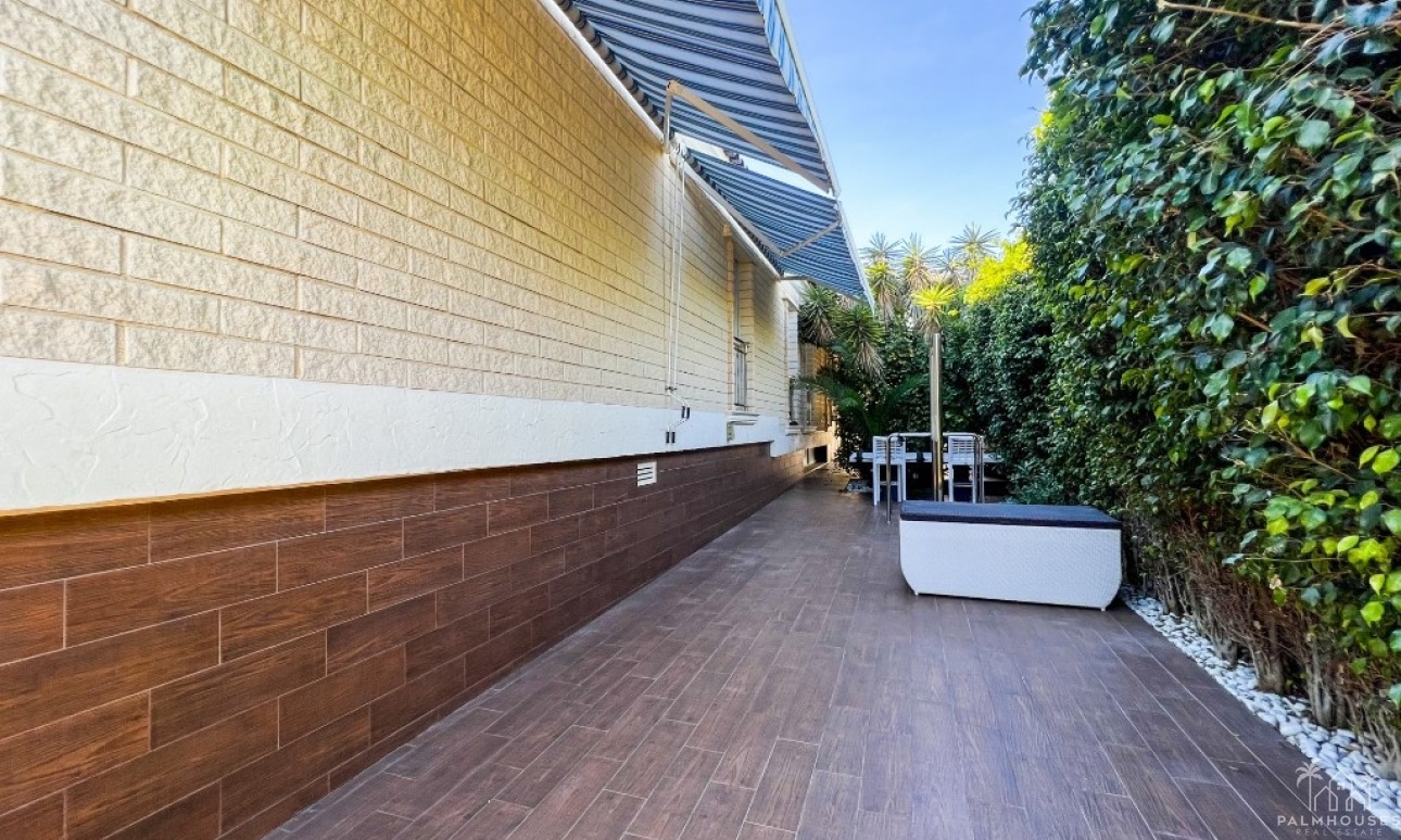 Resale - Villa - Torrevieja - La Mata