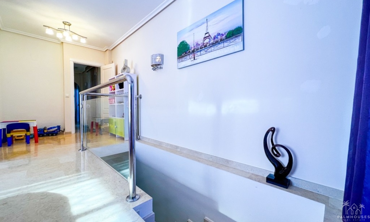 Resale - Villa - Torrevieja - La Mata