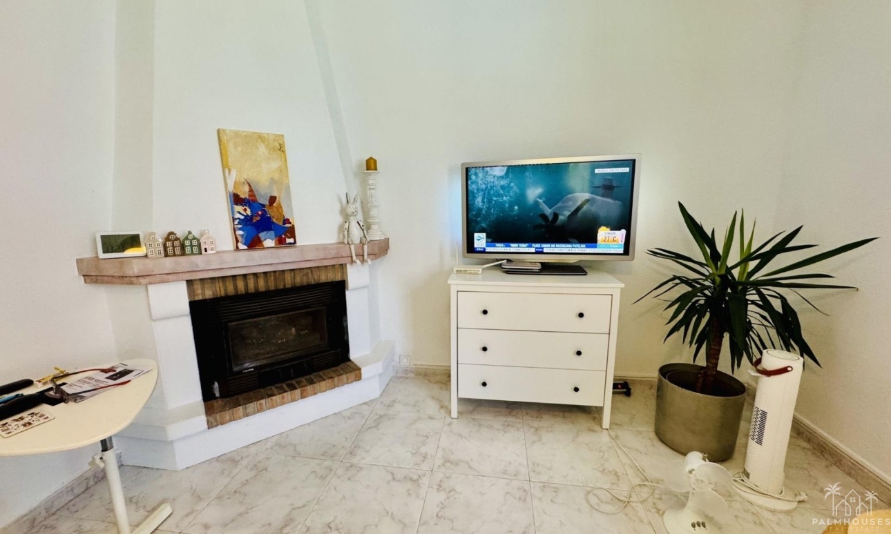 Resale - Villa - Torrevieja - La Siesta