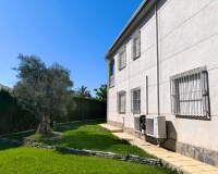 Resale - Villa - Torrevieja - La Siesta