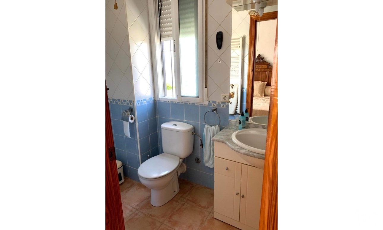 Resale - Villa - Torrevieja - La Siesta