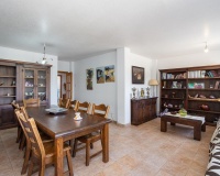 Resale - Villa - Torrevieja - La Siesta
