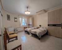 Resale - Villa - Torrevieja - La Siesta