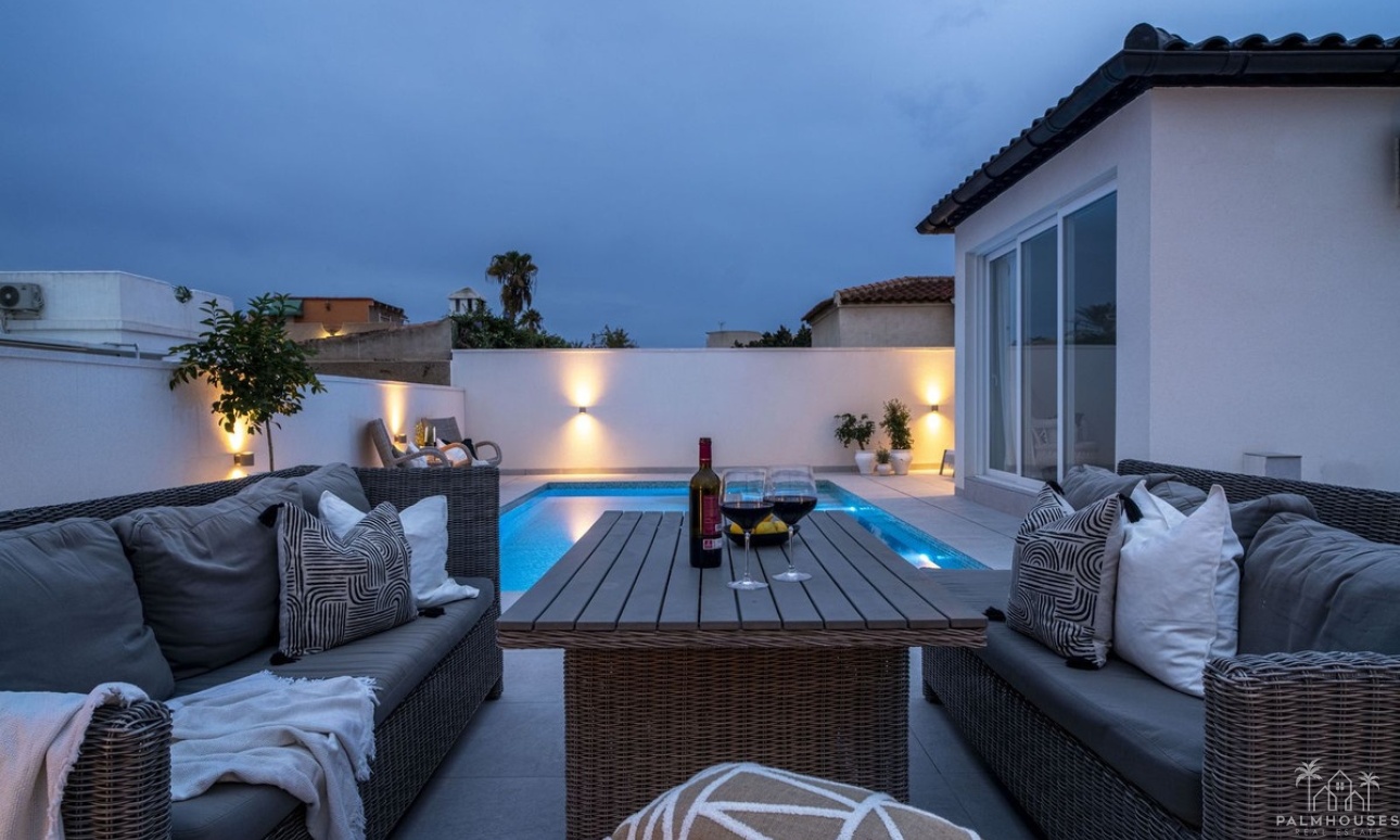 Resale - Villa - Torrevieja - La Siesta