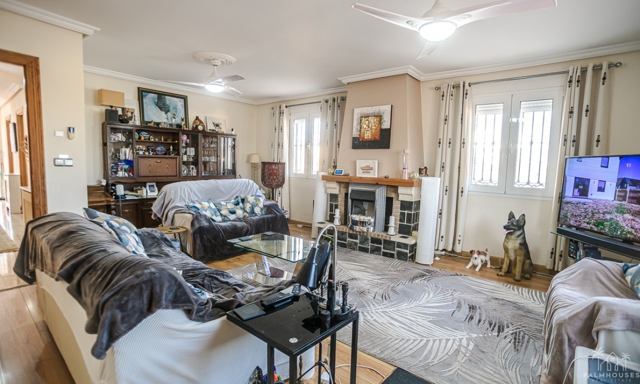Resale - Villa - Torrevieja - Los Balcones