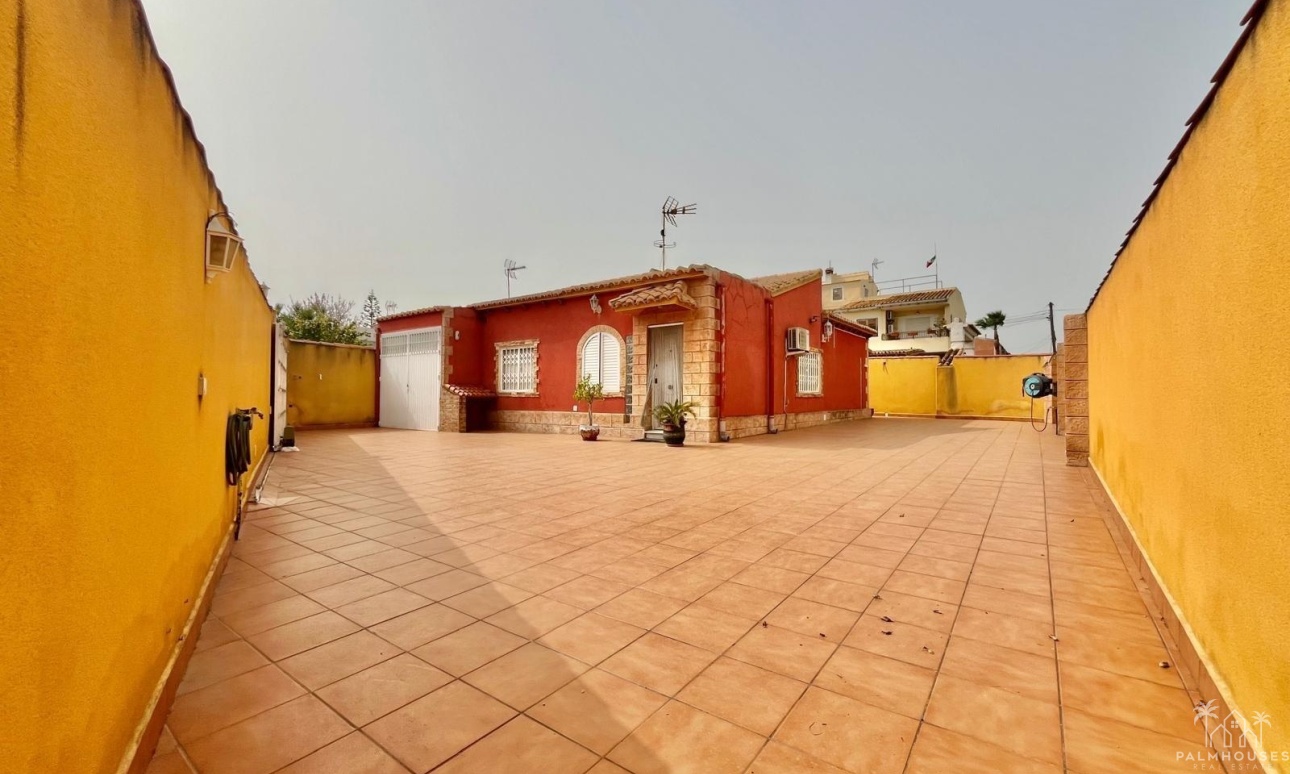 Resale - Villa - Torrevieja - Los Balcones