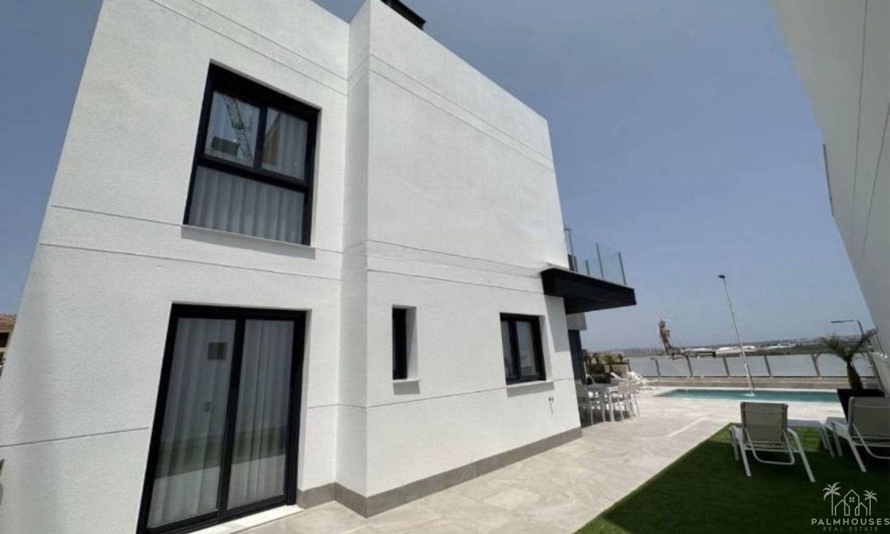Resale - Villa - Torrevieja - Los Balcones