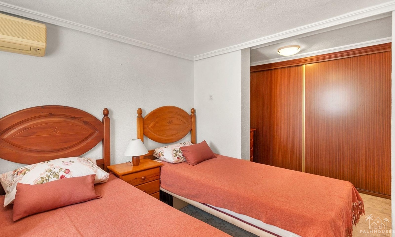 Resale - Villa - Torrevieja - Los Balcones