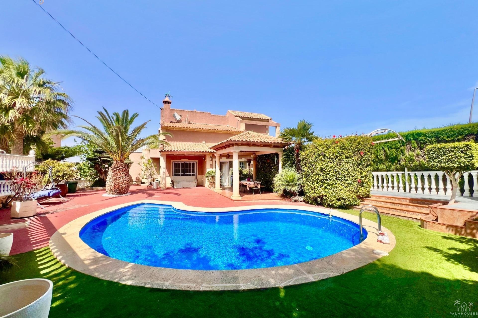Resale - Villa - Torrevieja - Los Balcones