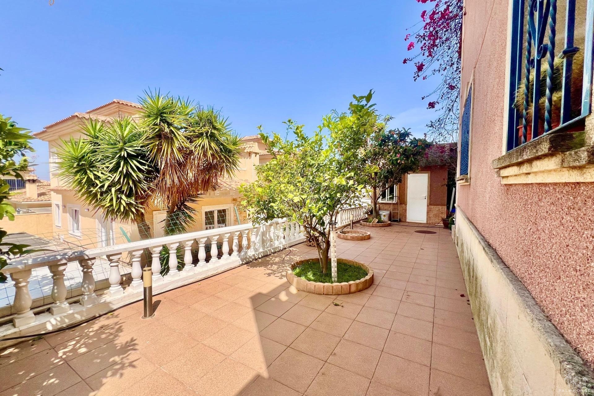 Resale - Villa - Torrevieja - Los Balcones