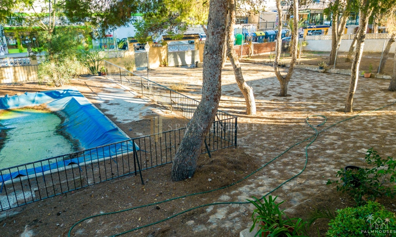 Resale - Villa - Torrevieja - Los Balcones