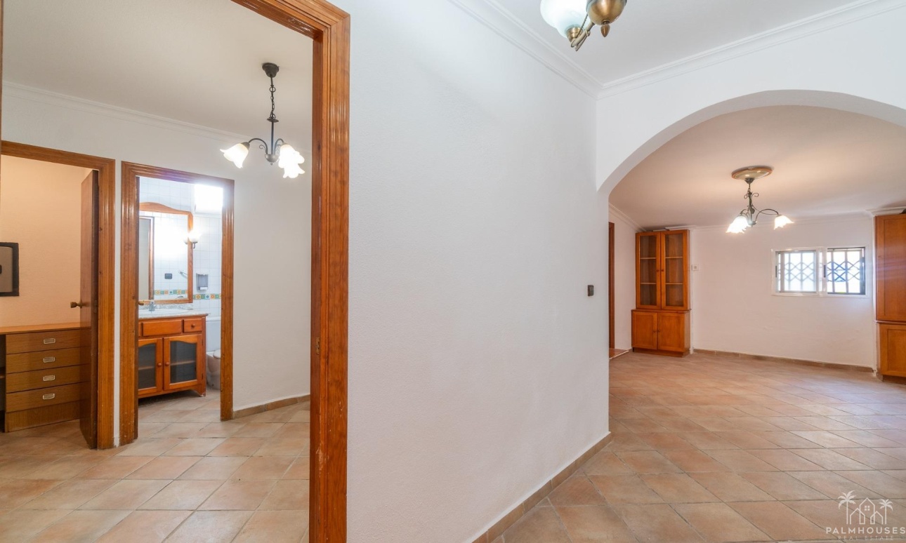 Resale - Villa - Torrevieja - Orihuela Costa