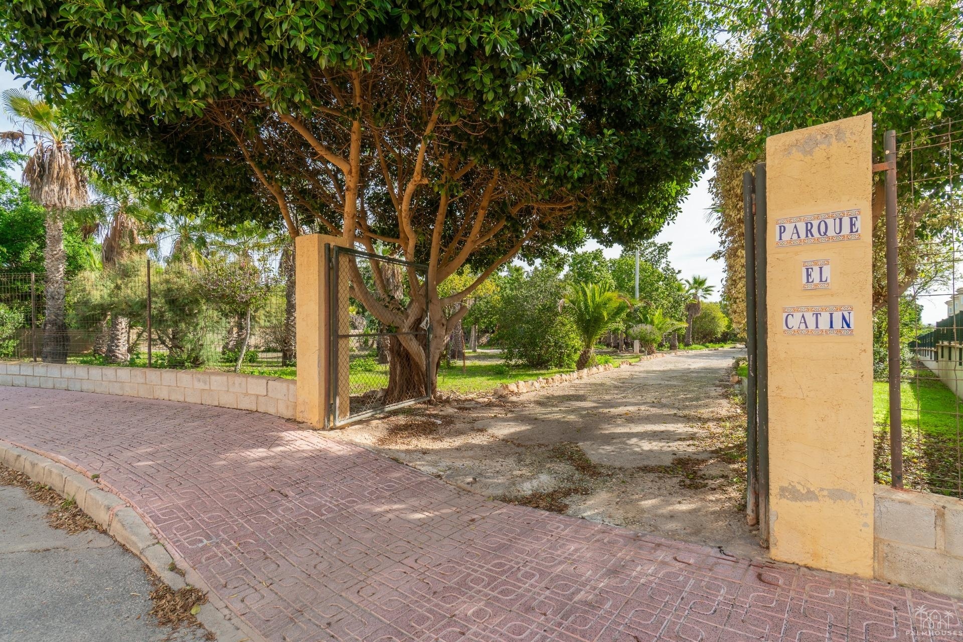 Resale - Villa - Torrevieja - Orihuela Costa