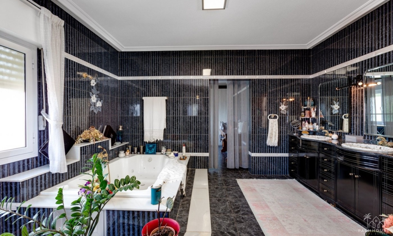 Resale - Villa - Torrevieja - San Luis