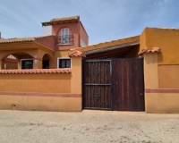 Resale - Villa - Torrevieja - Torrevieja Centro