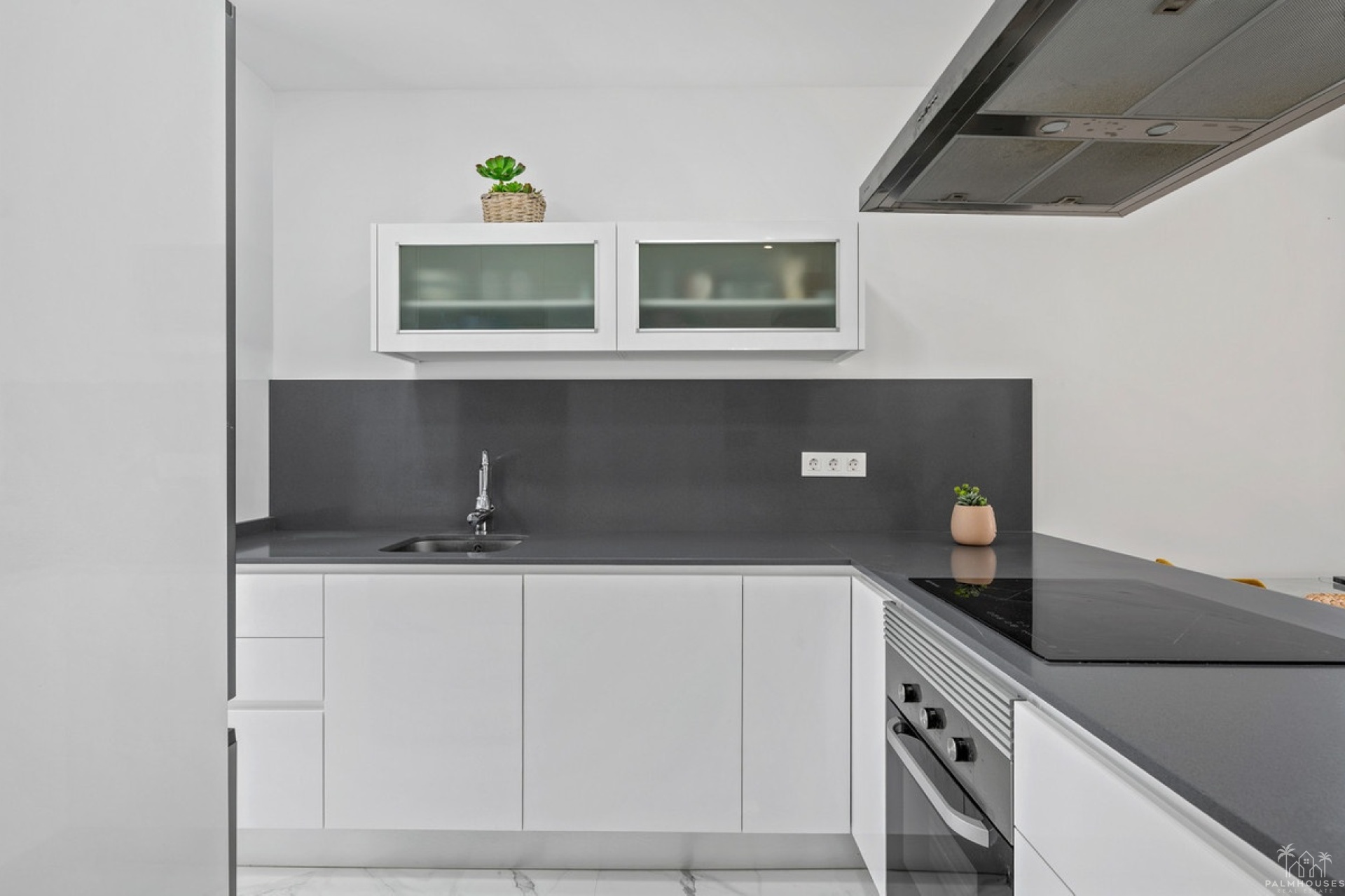 Resale - Villa - Torrevieja - Torrevieja Centro