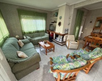 Resale - Villa - Torrevieja - Torrevieja Centro