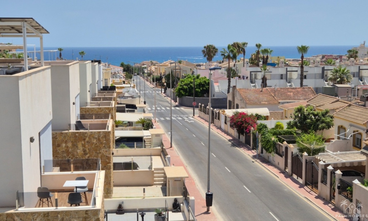 Resale - Villa - Torrevieja - Torrevieja Centro