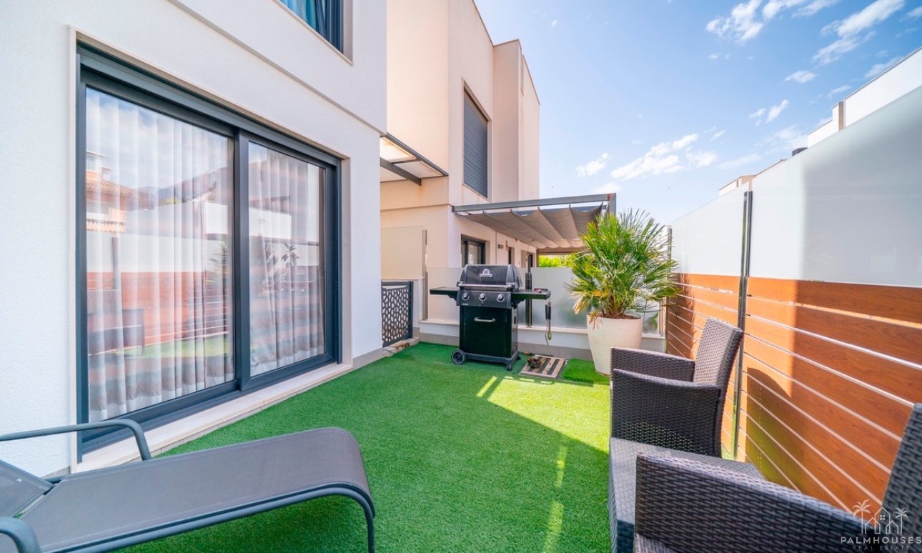 Resale - Villa - Torrevieja - Torrevieja Centro