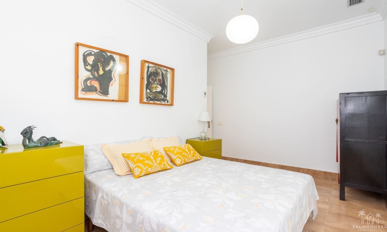 Resale - Villa - Torrevieja - Torrevieja Centro