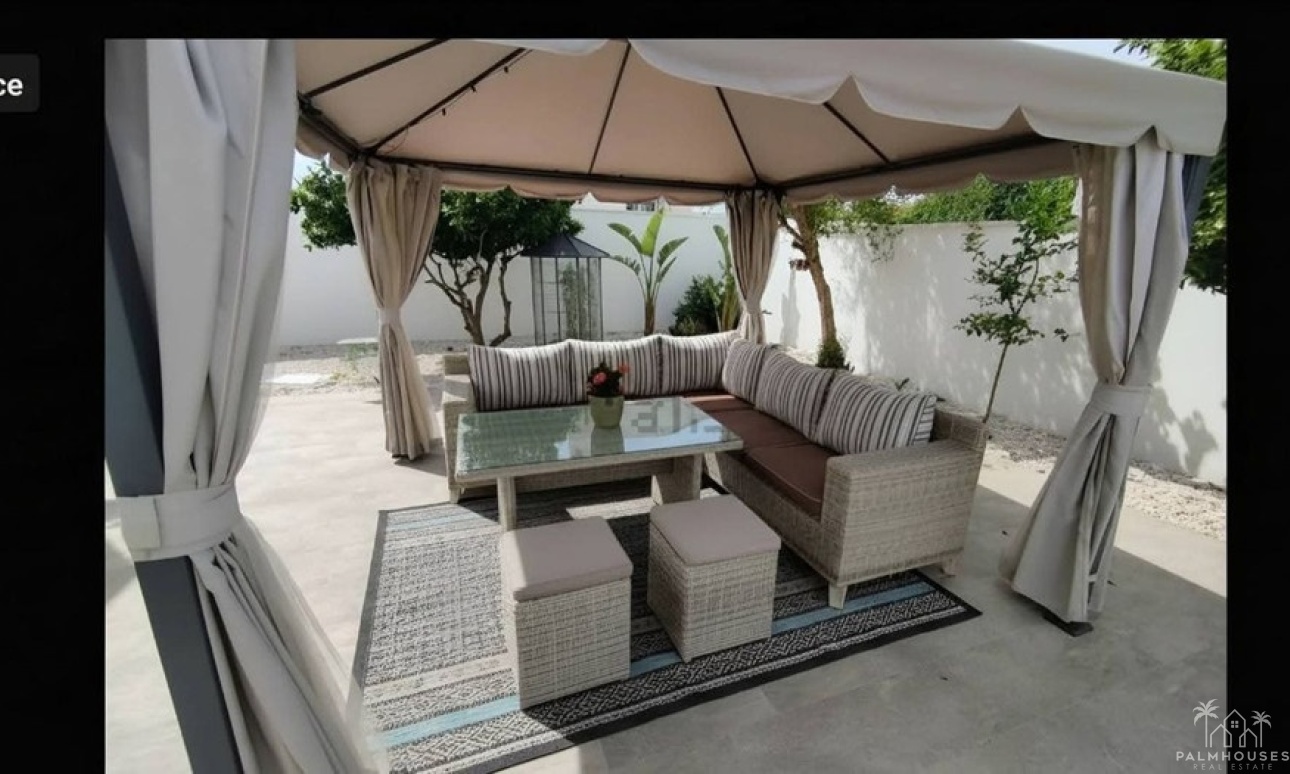 Resale - Villa - Torrevieja - Torrevieja Centro