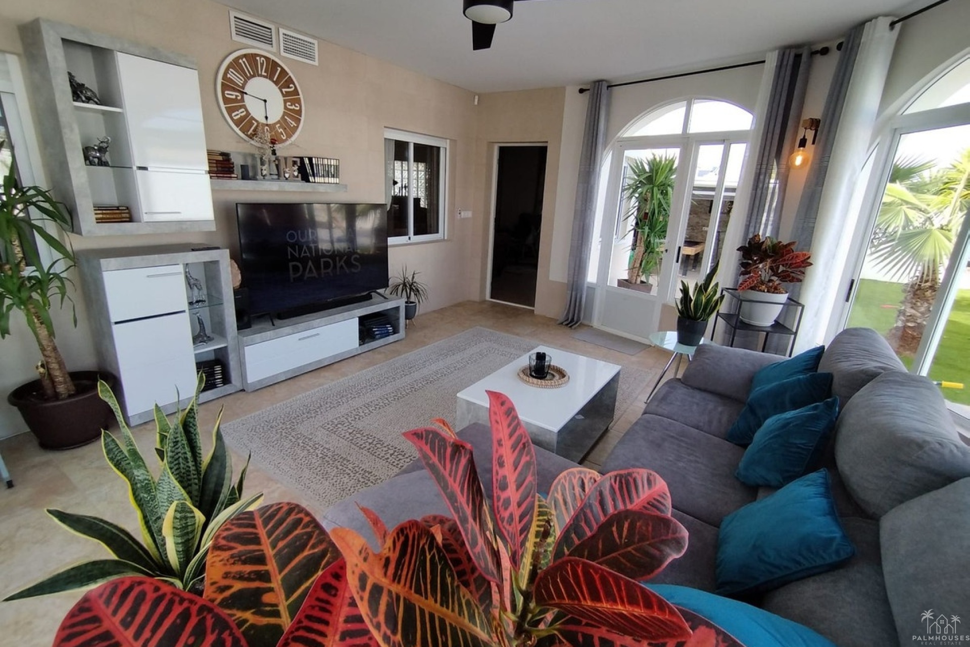 Resale - Villa - Torrevieja - Torrevieja Centro