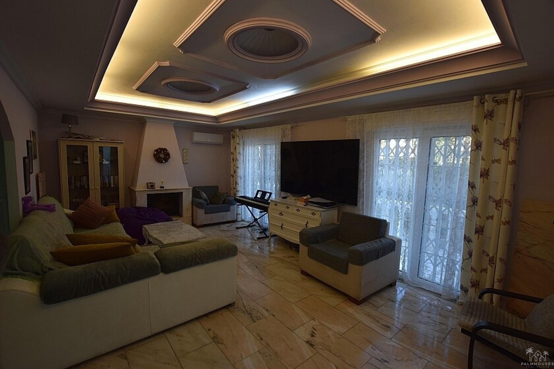 Resale - Villa - Torrevieja - Torrevieja Centro