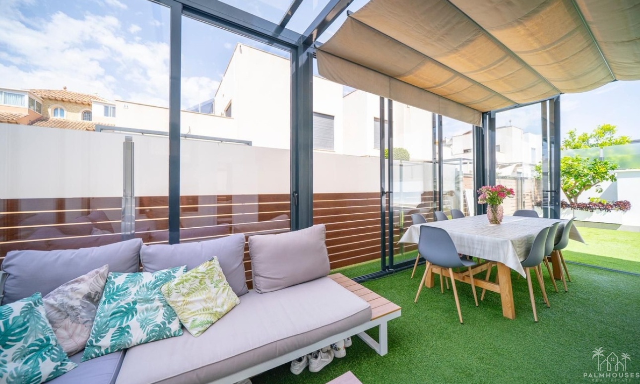Resale - Villa - Torrevieja - Torrevieja Centro