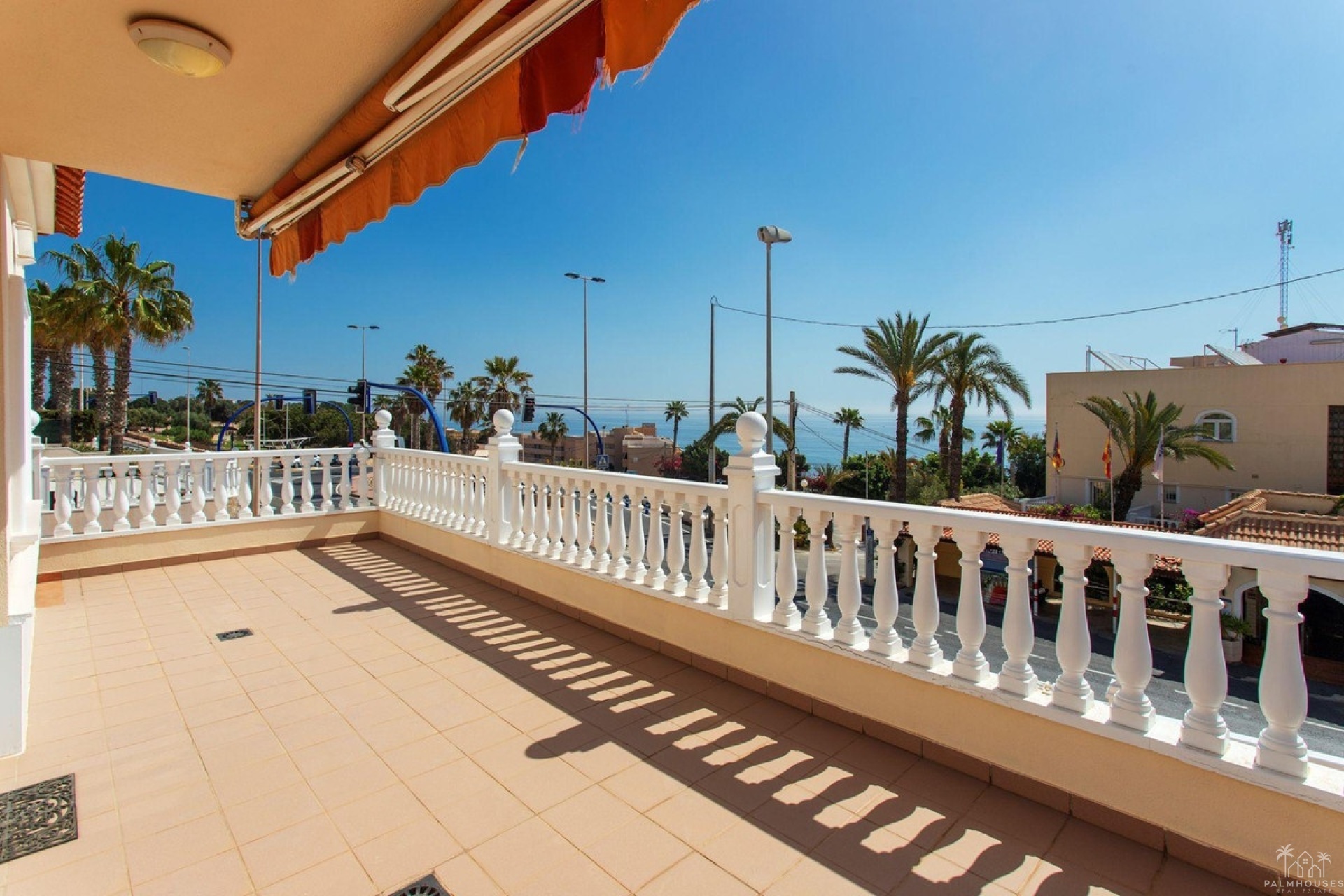 Resale - Villa - Torrevieja - Torrevieja Centro