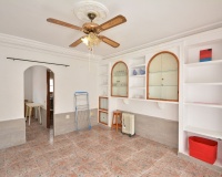 Resale - Villa - Torrevieja - Torrevieja Centro