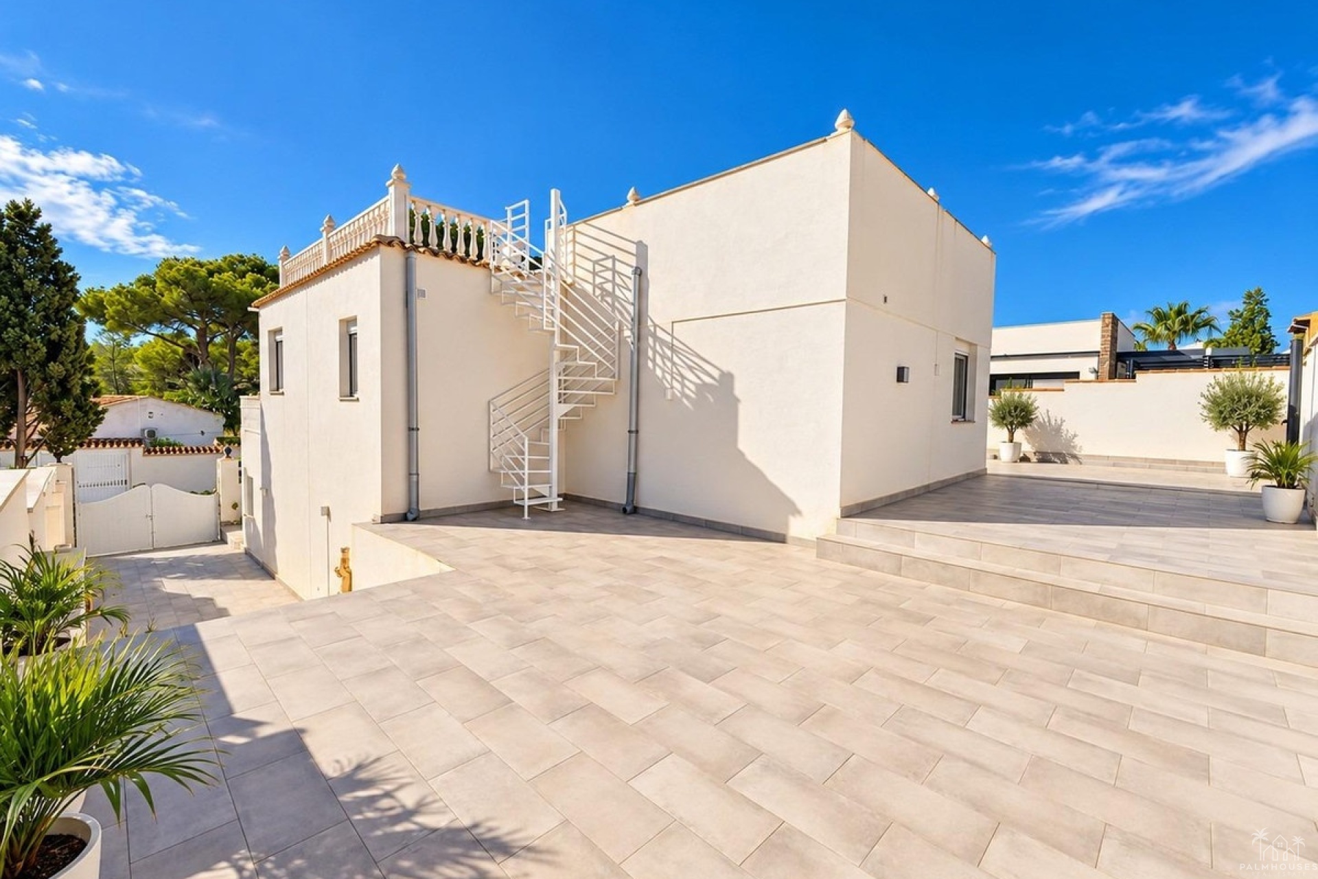 Resale - Villa - Torrevieja - Torrevieja Centro