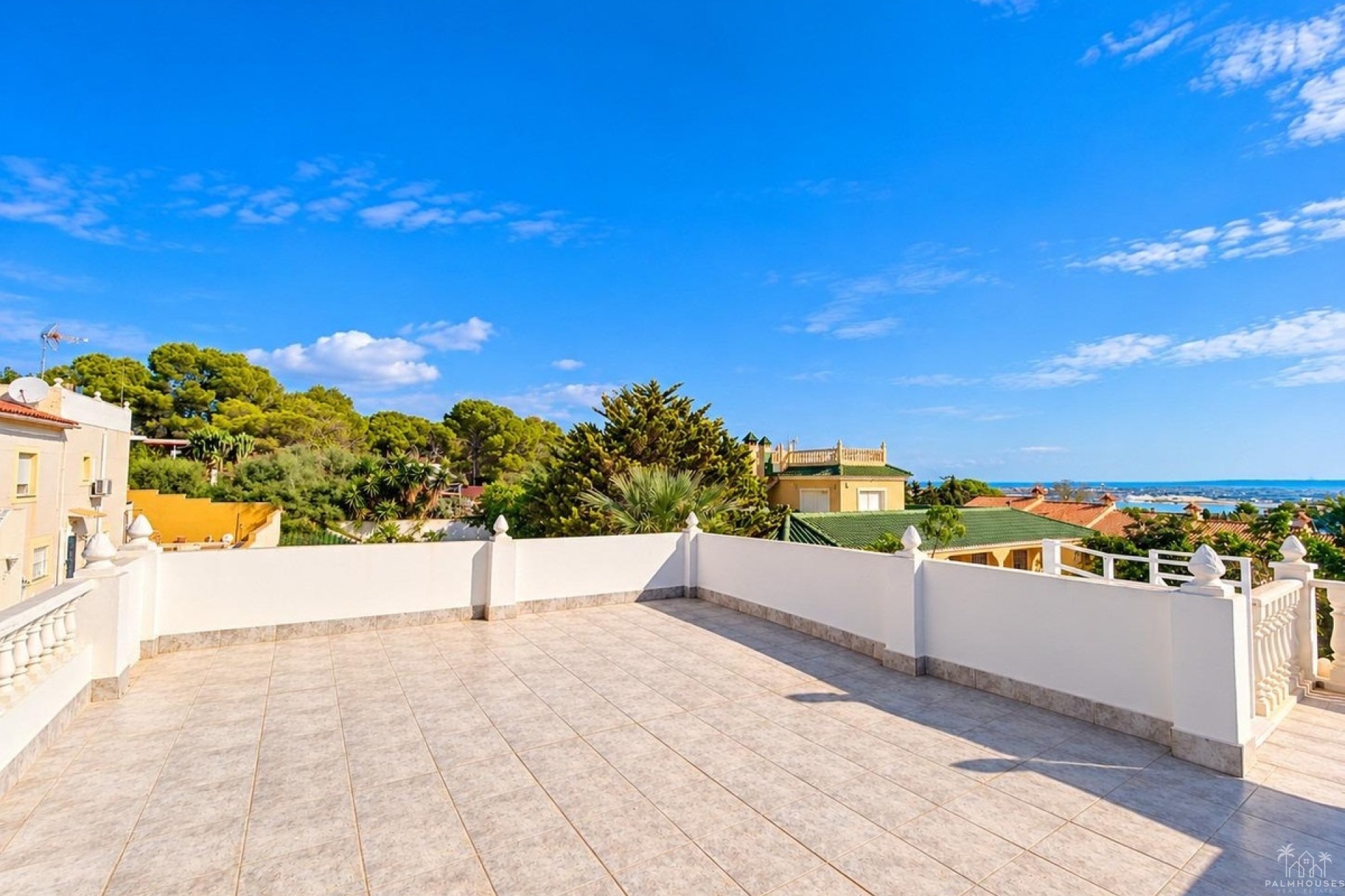 Resale - Villa - Torrevieja - Torrevieja Centro